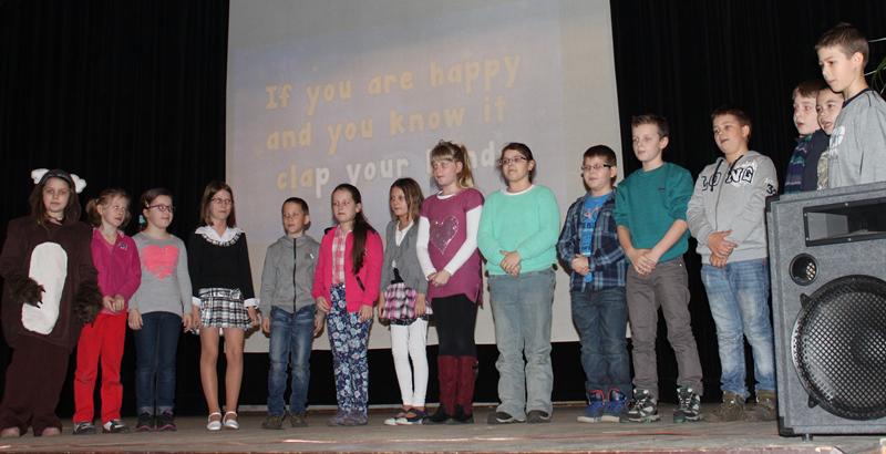 Fotogaléria 2015-03-27 Kultúrna akadémia ZŠ (7) 2015-03-27 Kultúrna akadémia ZŠ