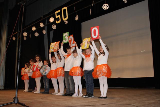 Fotogaléria 2015-12-04 50. výročie otvorenia novej budovy ZŠ (12) 2015-12-04 50. výročie otvorenia novej budovy ZŠ